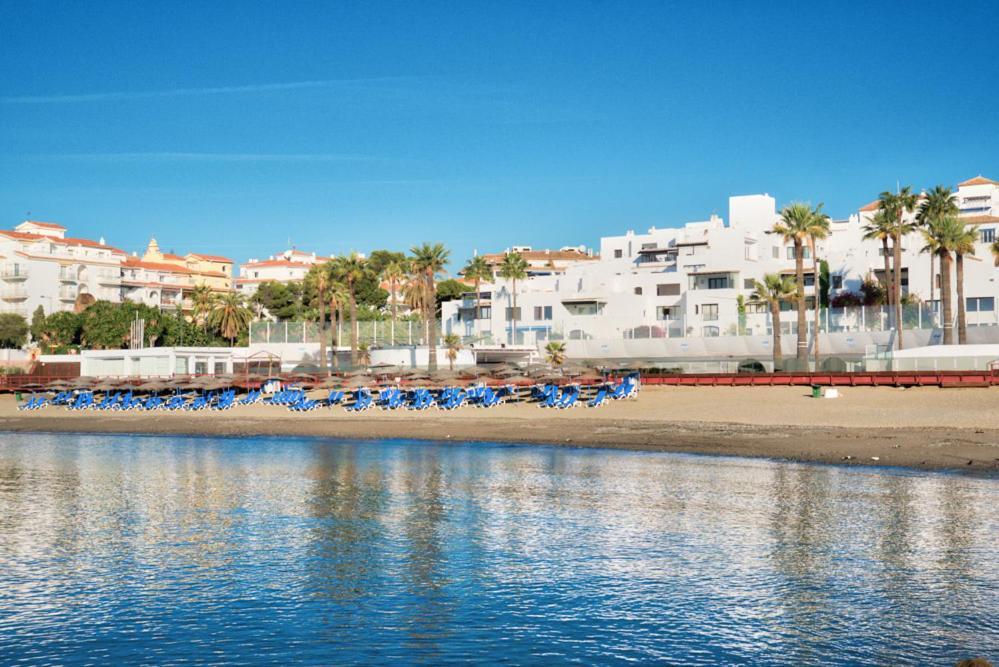 Playas Del Duque, Puerto Banus, Golf .Playa Y Compras Lägenhet Marbella Exteriör bild